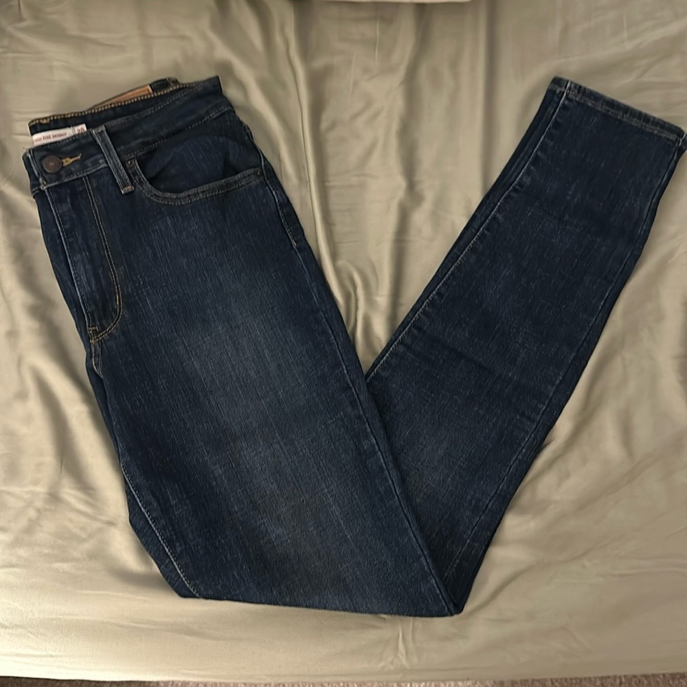 Levi’s 732 high rise skinny jeans size 28